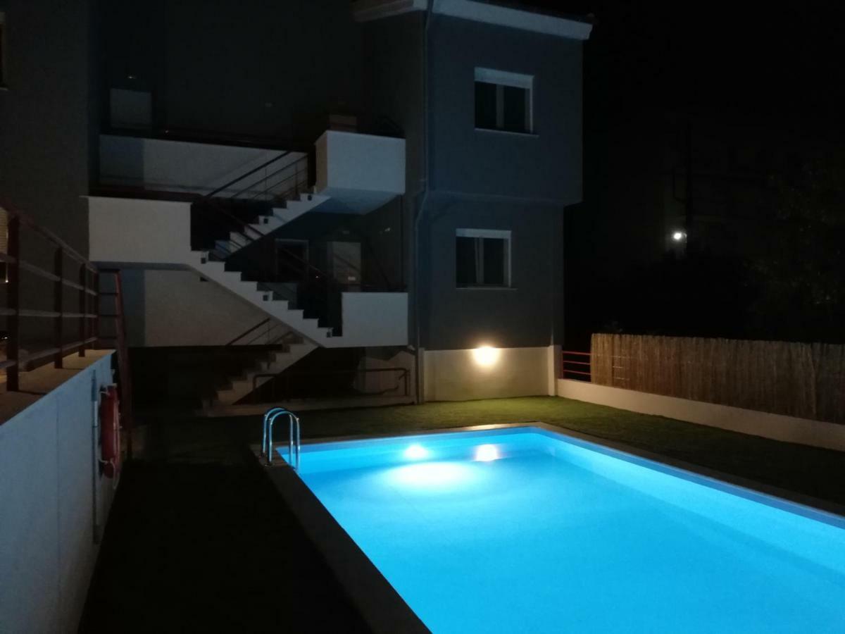 شقة Mge Luxury House With Pool Nea Iraklitsa المظهر الخارجي الصورة